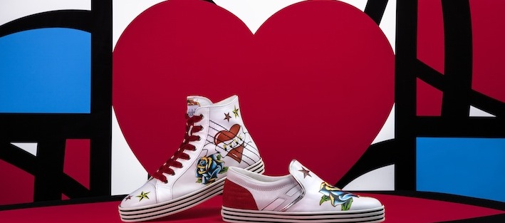 The renowed Hogan Rebel Hi-Top an Low-Top sneakers are decorated with symbols of love and desire: heart, roses and stars are printed on a soft white leather with hot-red or silver threads.